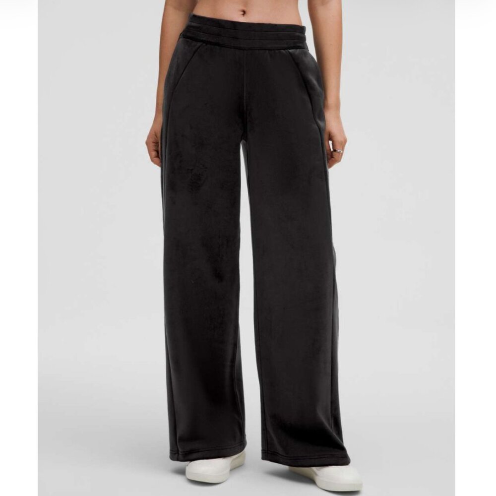 Lululemon Scuba Mid-Rise Wide-Leg Pant *Velvet in Black- XS
